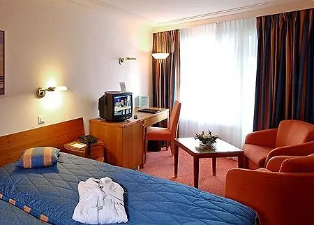 Kongress Hotel 4*
